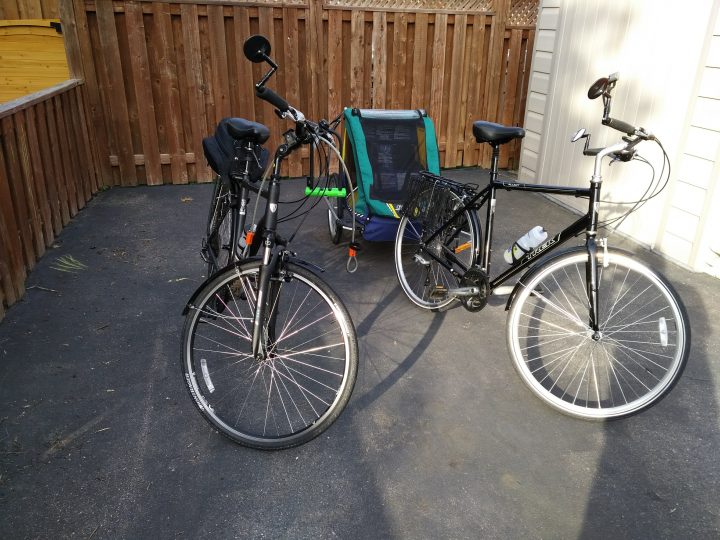 Trek Allant and Verve 3 with trailer